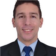 Clases particulares de inglés en la ciudad de Medellín. Licenciado de la Universidad Pontificia Bolivariana, con más de 2 años en la enseñanza del idioma